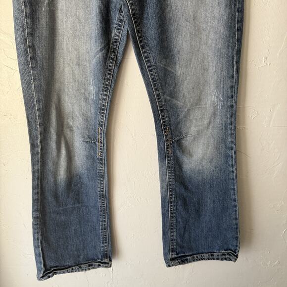 Maurices Y2k Jeans 9/10 Blue Denim Bootcut Mid Rise Distressed Pockets - Picture 4 of 10